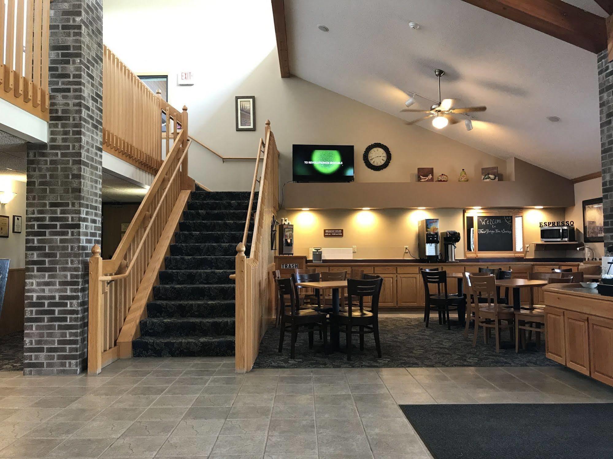 Fairbridge Inn & Suites Thorp Kültér fotó