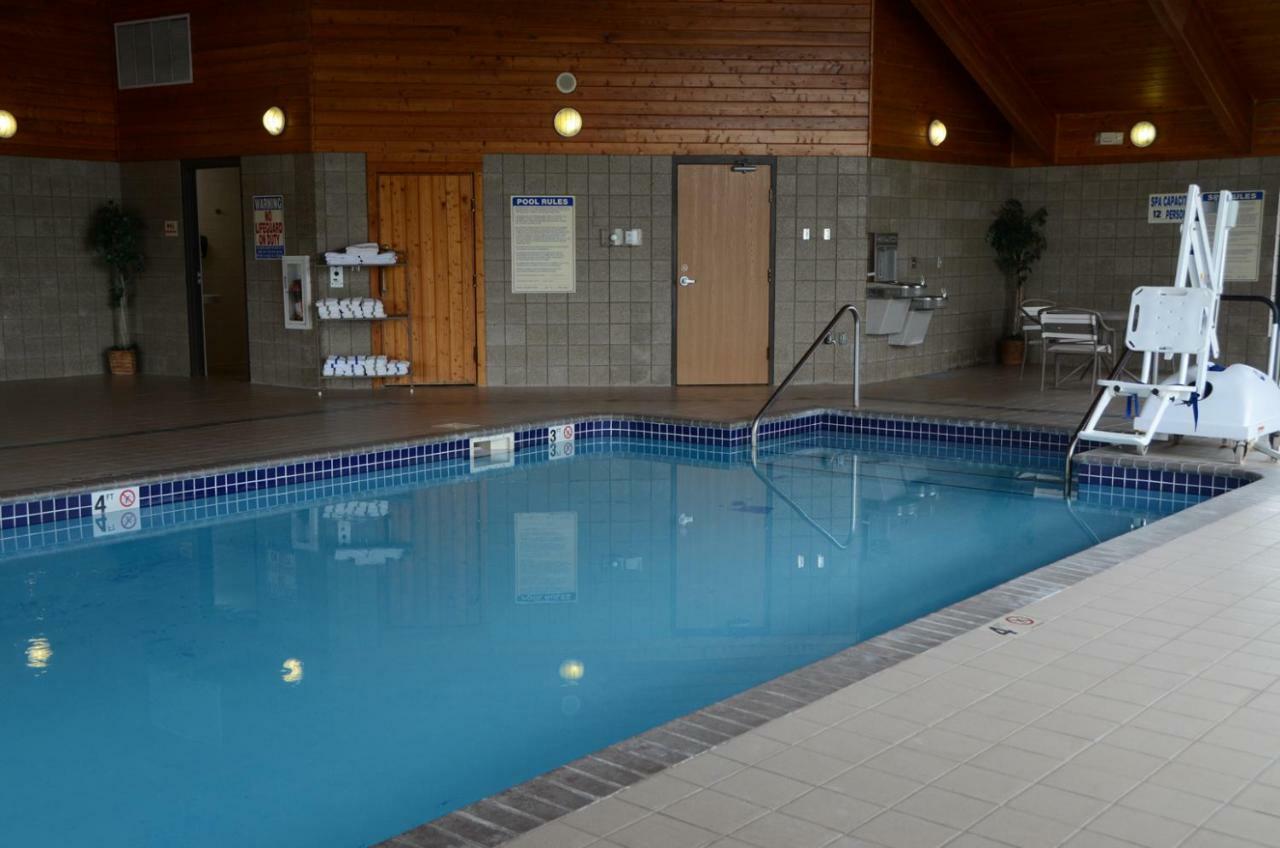 Fairbridge Inn & Suites Thorp Kültér fotó