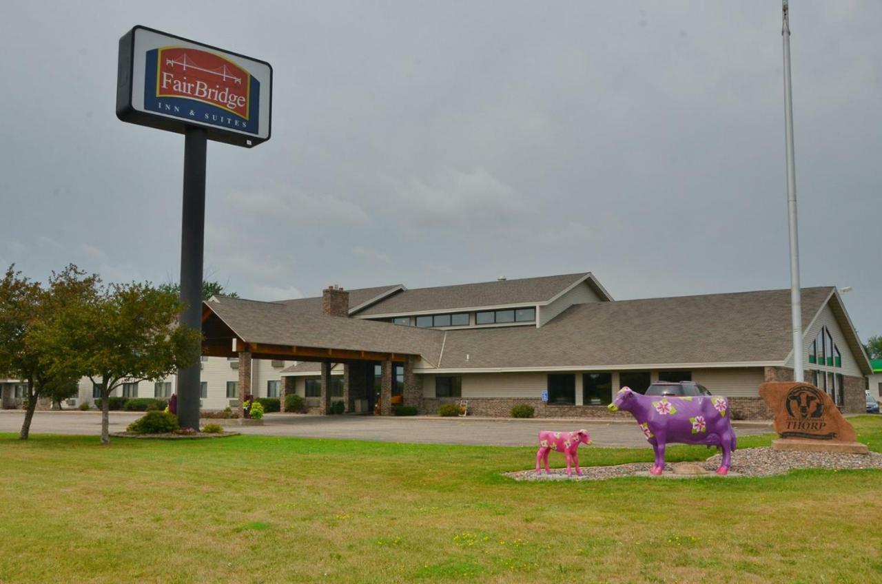 Fairbridge Inn & Suites Thorp Kültér fotó